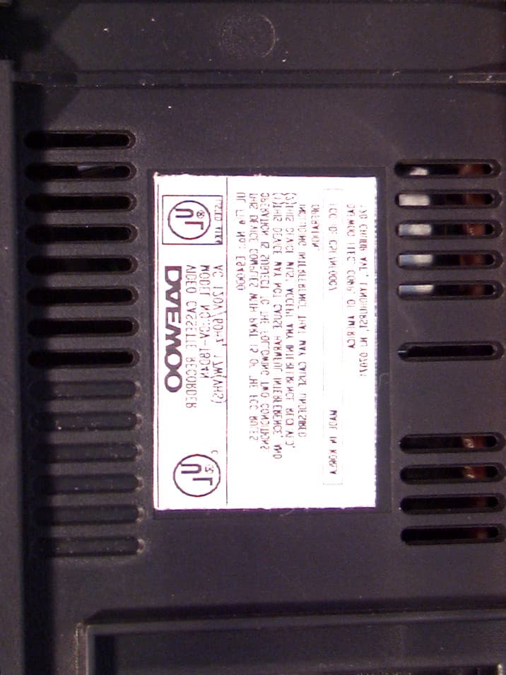 VHS Video Cassette Recorder - FCC ID C5F7NF0007 - WINIA Electronics Co., Ltd.