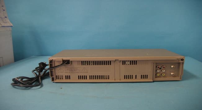 Video Cassette Recorder - FCC ID C5F7NF0008 - WINIA Electronics Co., Ltd. (4)