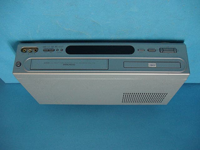 VCR/DVD Player - FCC ID C5F7NF0011 - WINIA Electronics Co., Ltd. (4)