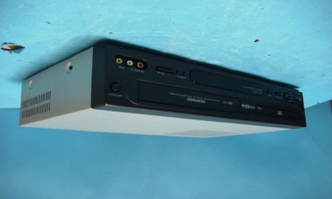 VCR With DVD Player - FCC ID C5F7NF0013 - WINIA Electronics Co., Ltd. (5)
