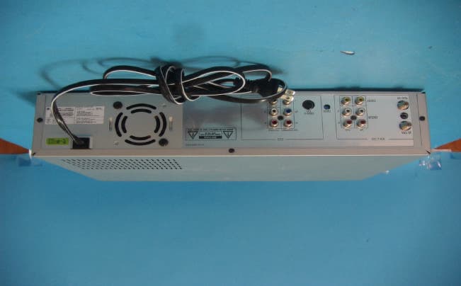 DVDRW COMBO Recorder - FCC ID C5F7NF0016 - WINIA Electronics Co., Ltd.