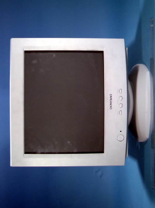 15-inch Color Monitor - FCC ID C5F7NFCMC526X - WINIA Electronics Co., Ltd. (4)