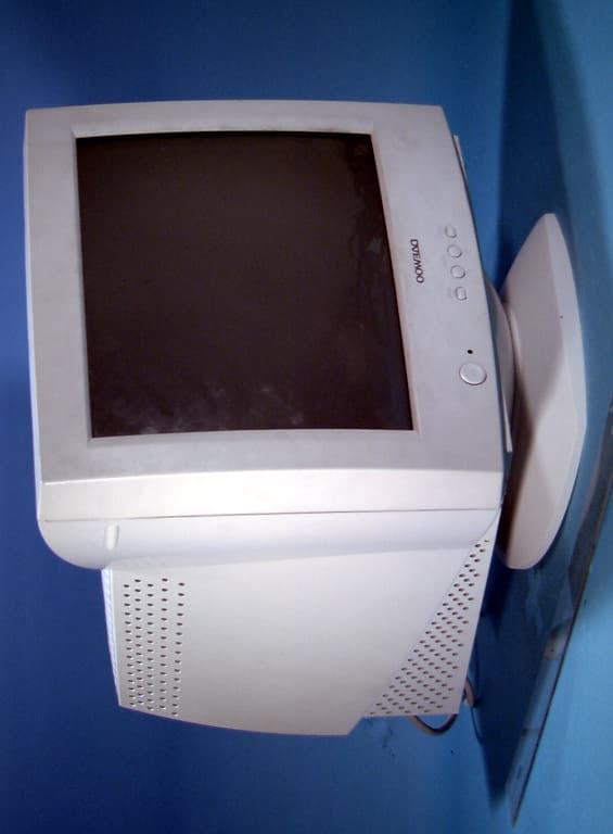 15-inch Color Monitor - FCC ID C5F7NFCMC526X - WINIA Electronics Co., Ltd. (2)