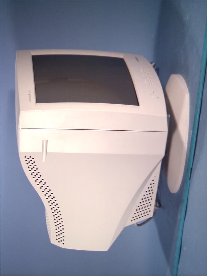 15" Color CRT Monitor - FCC ID C5F7NFCMC531B - WINIA Electronics Co., Ltd. (2)