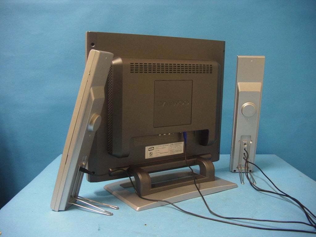 TFT LCD Monitor - FCC ID C5F7NFCML700CAV - WINIA Electronics Co., Ltd. (2)