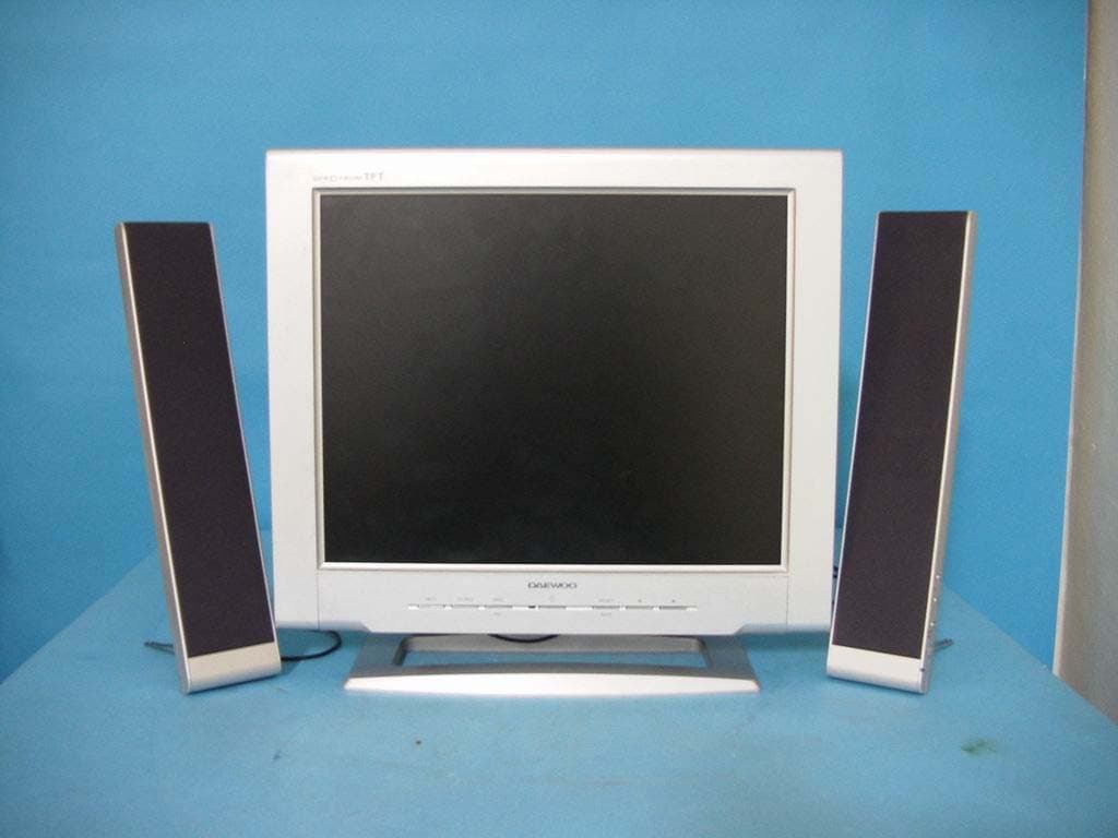 TFT LCD Monitor - FCC ID C5F7NFCML700CAV - WINIA Electronics Co., Ltd. (4)