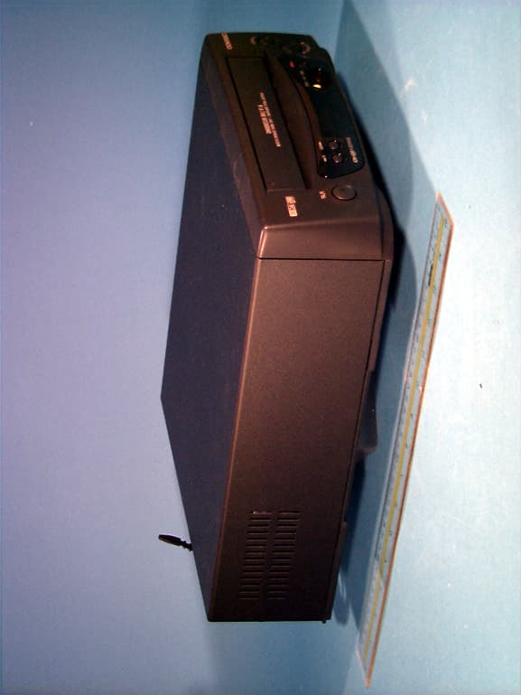 HID - Part 15 TV Interface Device - FCC ID C5F7NFDVS103N - WINIA Electronics Co., Ltd. (3)