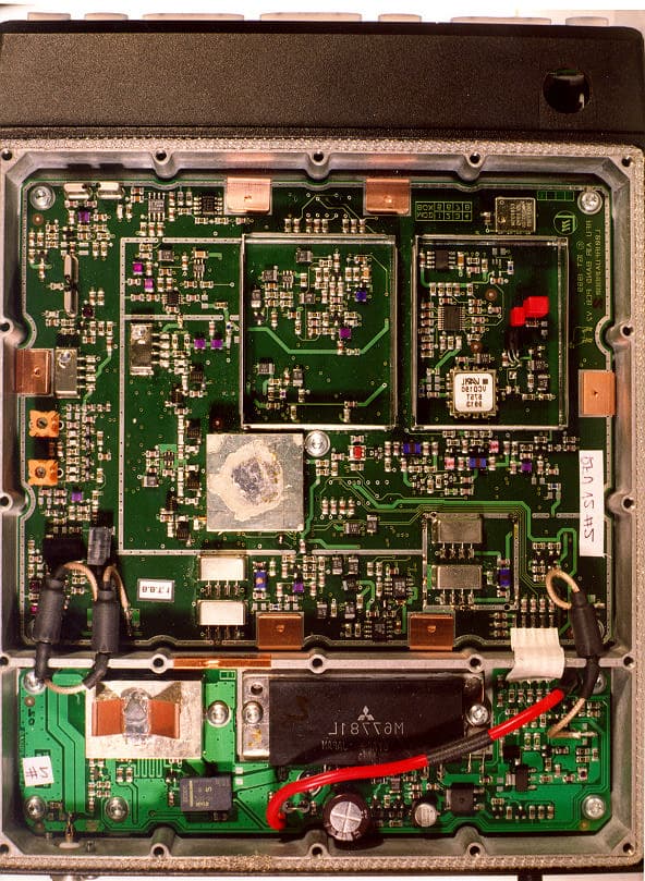 VHF Airband mobile transceiver - FCC ID C8LBT6M - Park Air Systems Limited (1)