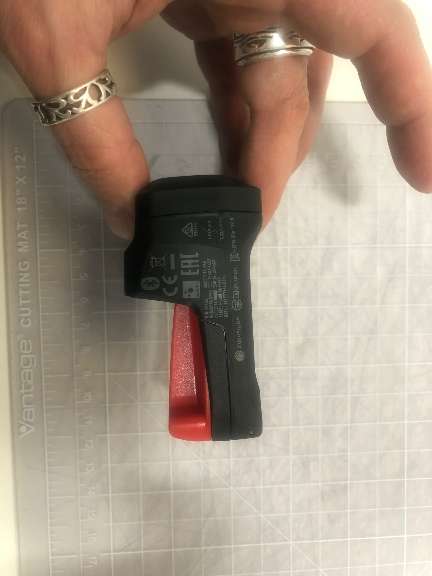 Rear Shock with BLE and AIREA Radios - FCC ID C9O-RSMB1 - SRAM LLC. (4)