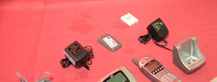 2.4GHz DSSS Cordless Phone w/ CID/CIDCW - FCC ID CAC368002 - Cybiotronics Limited (3)