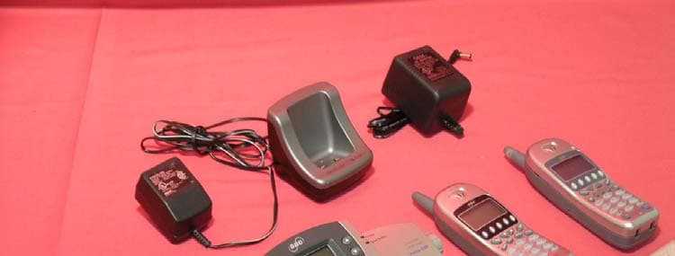 2.4GHz 92 Channel DSSS Cordless Phone w/ CID - FCC ID CAC373001 - Cybiotronics Limited (2)