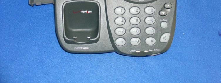 2.4GHz FHSS Cordless Phone w/ CID & Speakphone - FCC ID CAC386001 - Cybiotronics Limited