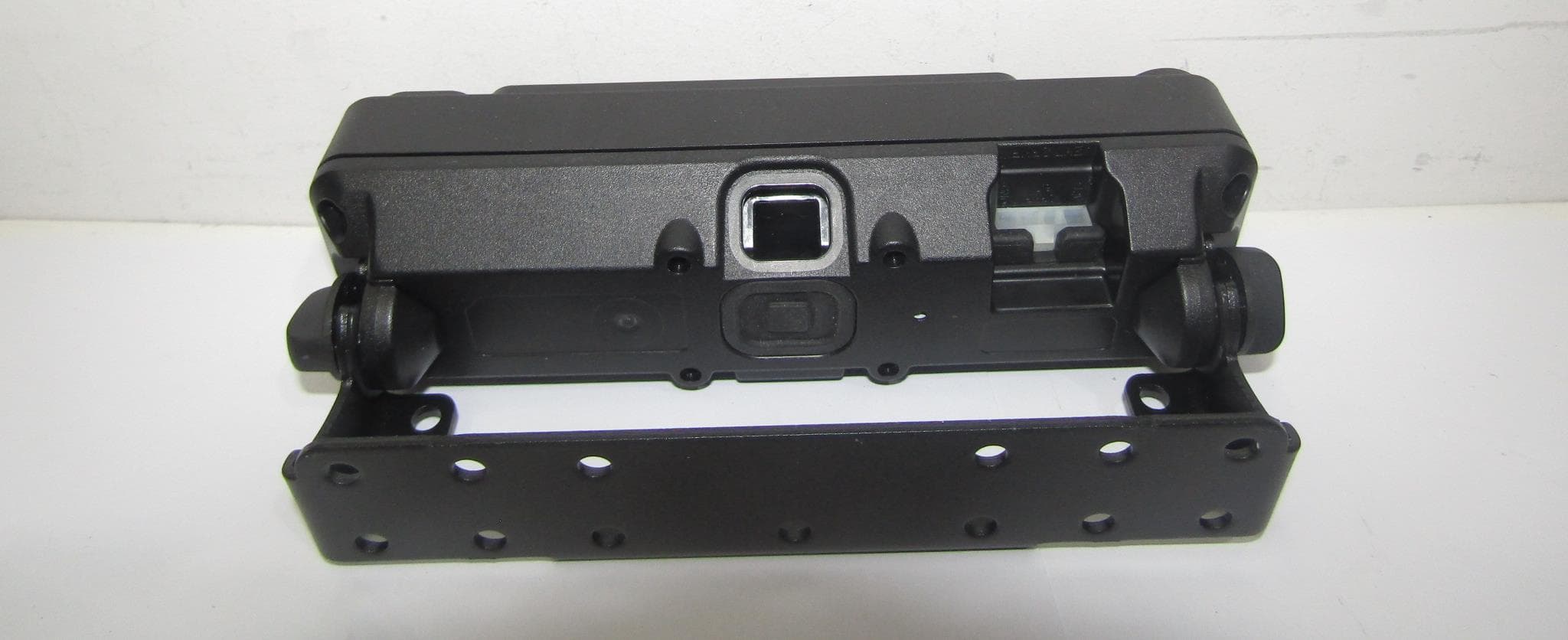 Mobile Accessory - FCC ID CASTAHP2A - Tait International Limited