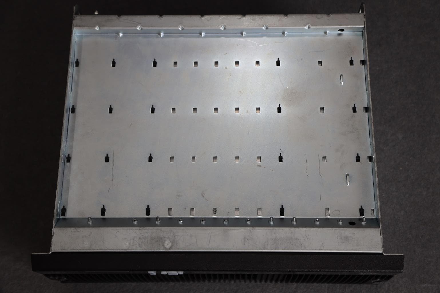Base Station Transceiver - FCC ID CASTBCHGA - Tait International Limited (2)
