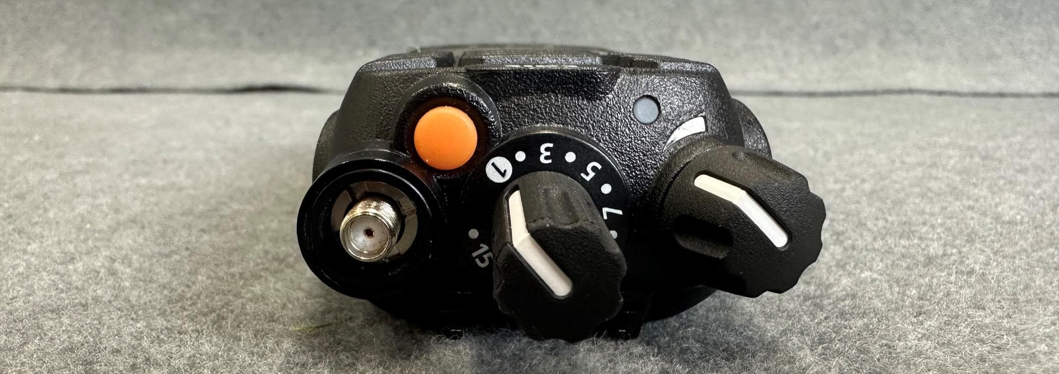 Portable Transceiver - FCC ID CASTPJHGA - Tait International Limited (4)