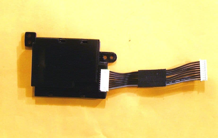 Universal Garage Door Opener - FCC ID CB2070NHL3 - Johnson Controls Interiors L.L.C.