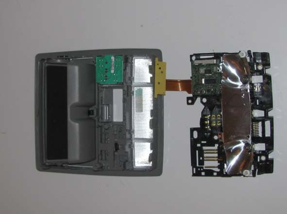 Universal Garage Door Opener Transmitter - FCC ID CB2281AHL4 - Johnson Controls Interiors L.L.C. (2)