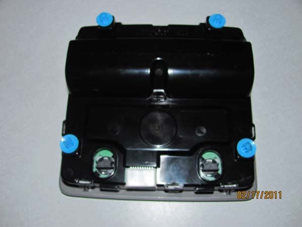 HomeLink Universal Garage Door Opener - FCC ID CB251AHL4NR - Johnson Controls Interiors L.L.C. (4)