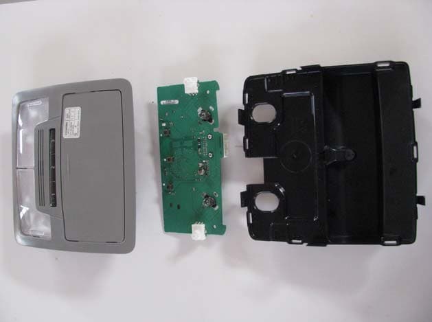 HomeLink Universal Garage Door Opener - FCC ID CB251AHL4NR - Johnson Controls Interiors L.L.C. (2)