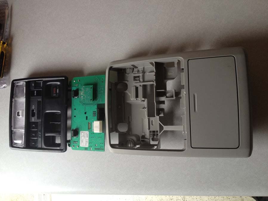 Universal Garage Door Opener w/ FHSS TX - FCC ID CB2775AHL5 - Johnson Controls Interiors L.L.C. (2)
