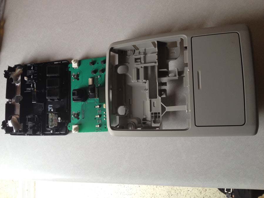 Universal Garage Door Opener w/ FHSS TX - FCC ID CB2775AHL5 - Johnson Controls Interiors L.L.C.