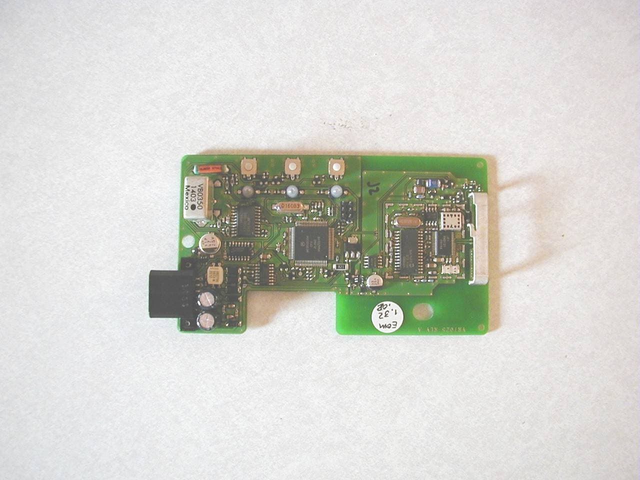 Universal Garage Door Opener - FCC ID CB2LXHL3 - Johnson Controls Interiors L.L.C.