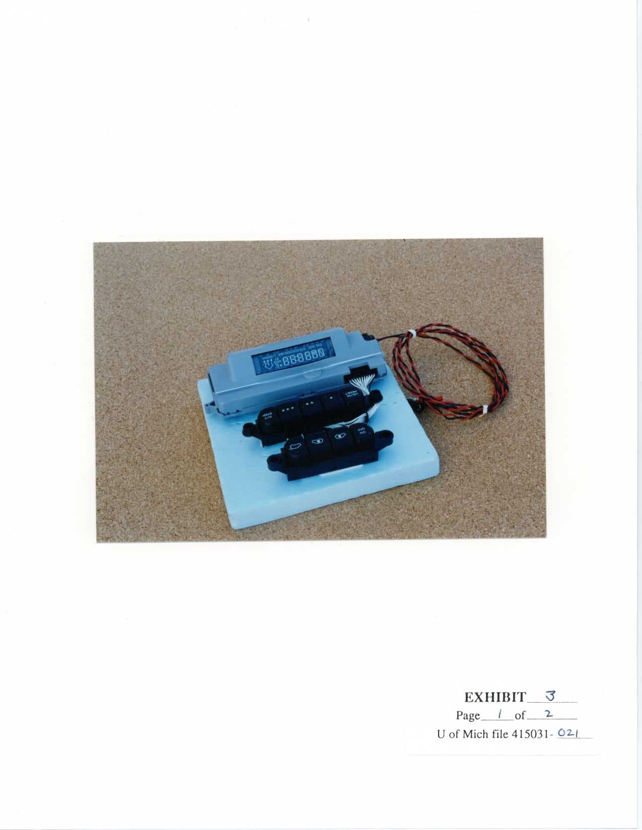 Universal Garage Door Opener/HomeLink - FCC ID CB2RSCMTCHL3 - Johnson Controls Interiors L.L.C.