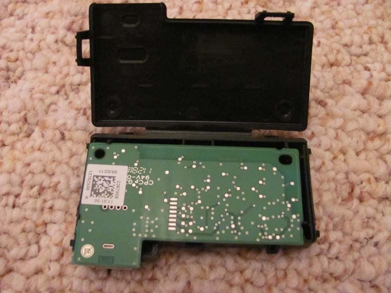 Universal Garage Door Opener Transmitter - FCC ID CB2SAHL5 - Johnson Controls Interiors L.L.C.