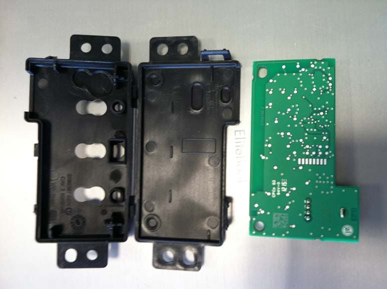 HomeLink V Transmitter - FCC ID CB2SAHL5B - Johnson Controls Interiors L.L.C. (3)