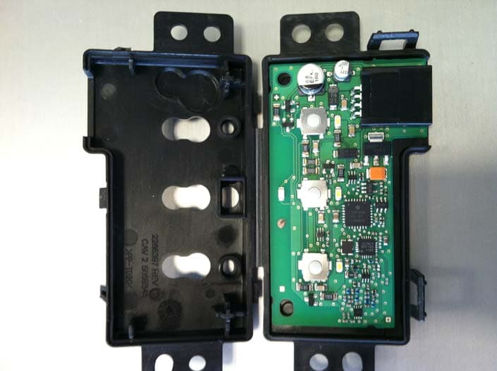 HomeLink V Transmitter - FCC ID CB2SAHL5B - Johnson Controls Interiors L.L.C. (2)