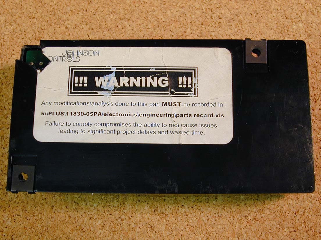 Automotive Bluetooth Hands-Free Interface - FCC ID CB2UCON2 - Johnson Controls Interiors L.L.C. (5)