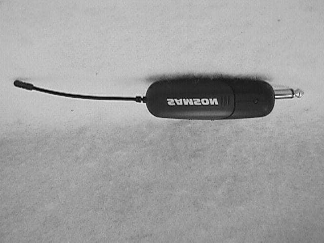 Airline UHF Wireless System - FCC ID CCRAG1M - Sam Ash Music Corporation (2)