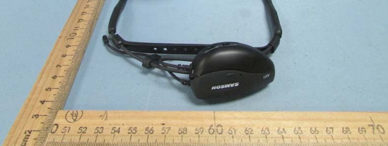 Airline 77 Wireless Microphone Transmitter - FCC ID CCRAH1N - Sam Ash Music Corporation (2)