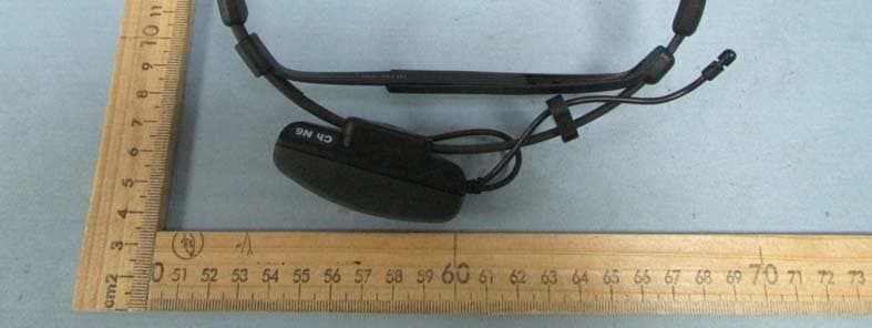 Airline 77 Wireless Microphone Transmitter - FCC ID CCRAH1N - Sam Ash Music Corporation (1)