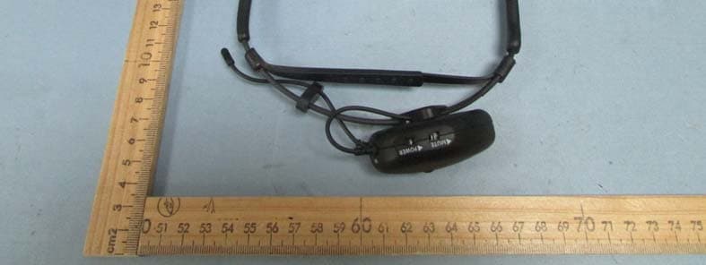 Airline 77 Wireless Microphone Transmitter - FCC ID CCRAH1N - Sam Ash Music Corporation (4)