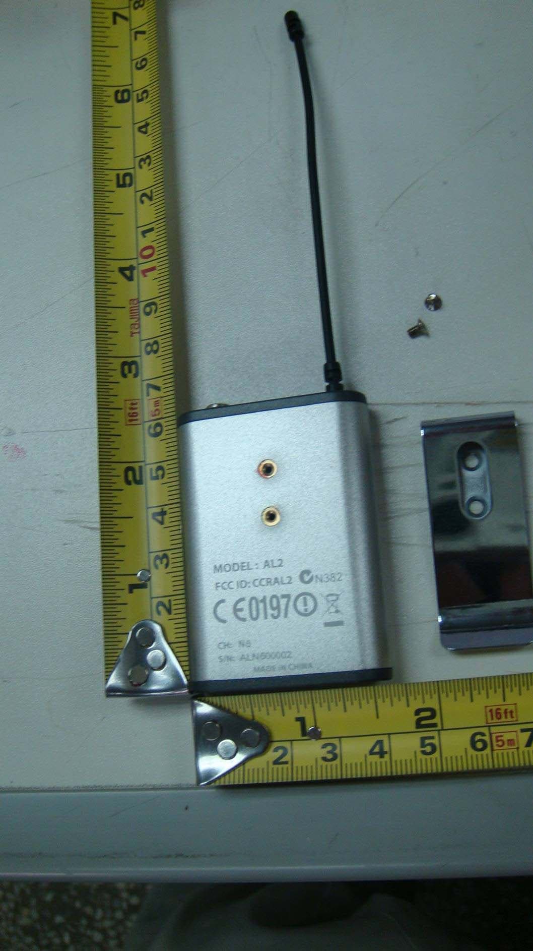Wireless Microphone Transmitter - FCC ID CCRAL2 - Sam Ash Music Corporation (1)