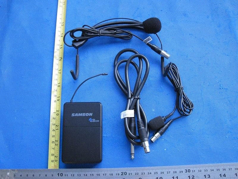 Dual-Channel Wireless System - FCC ID CCRCB288 - Sam Ash Music Corporation (2)