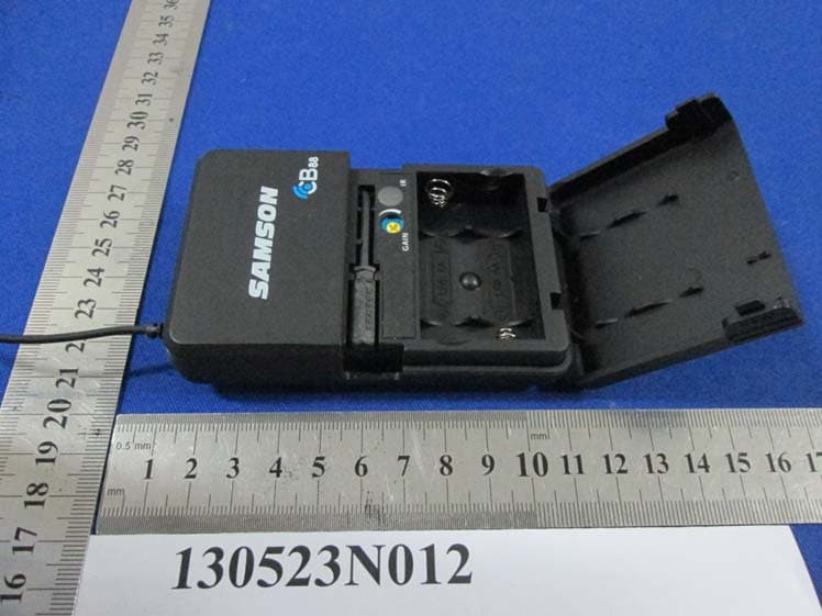 Belt Pack Transmitter - FCC ID CCRCB88 - Sam Ash Music Corporation (1)
