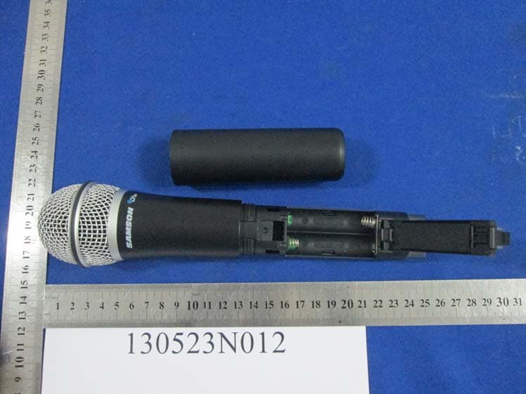 Wireless Microphone - FCC ID CCRCH88 - Sam Ash Music Corporation (2)