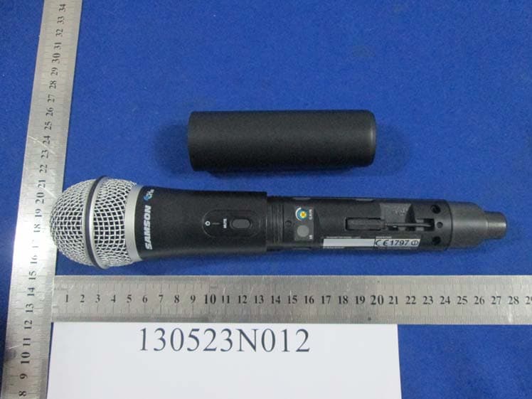 Wireless Microphone - FCC ID CCRCH88 - Sam Ash Music Corporation (3)