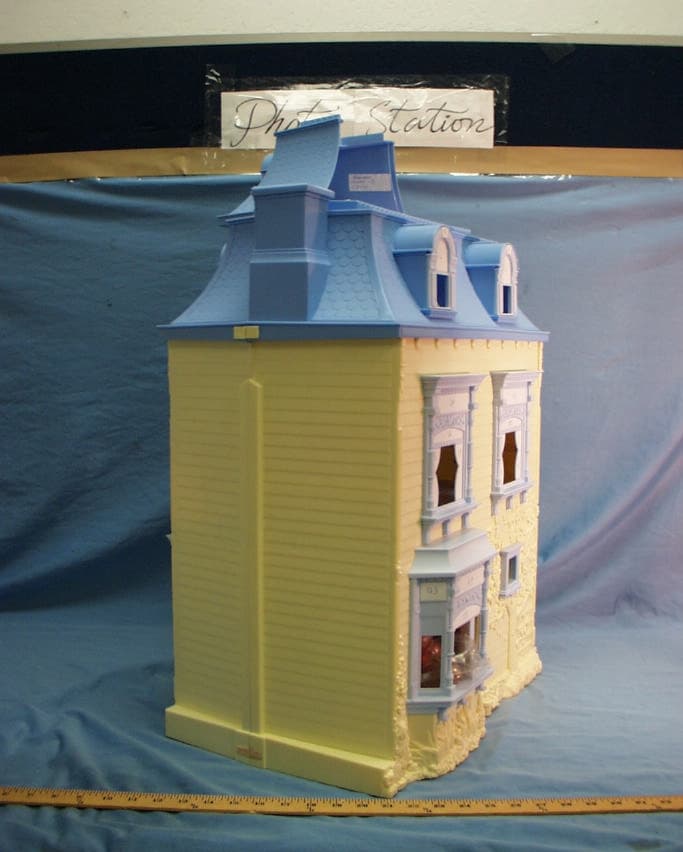 Toy House With Radio Frequency ID Circuit - FCC ID CCT-B2663-03T - Fisher-Price Inc.