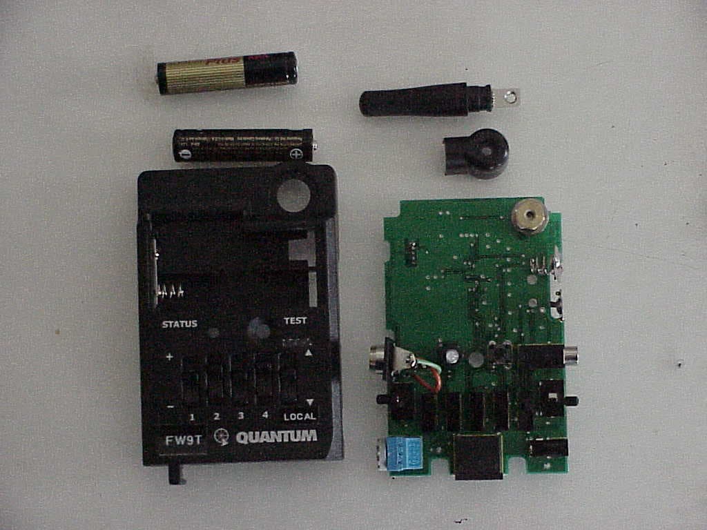 Wireless Flash for Camera - FCC ID CEXFW9T - Quantum Instruments Inc
