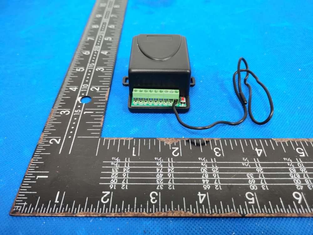 Receiver - FCC ID CFS-2CHRFRCVR - Ademco Inc. (4)