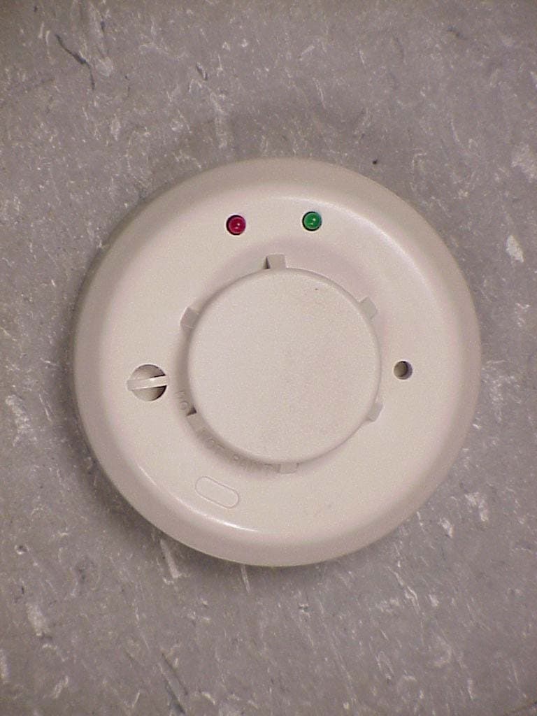 smoke detector transmitter - FCC ID CFS8DL5808W3 - Ademco Inc.
