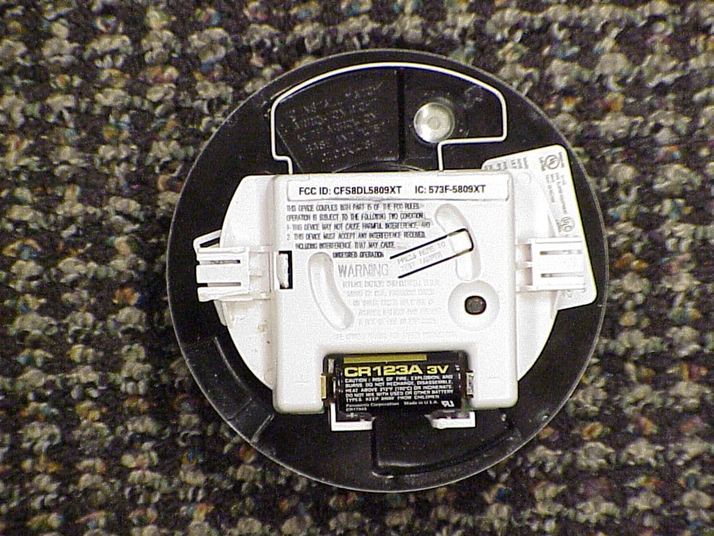Wireless Rate-of-Rise Heat Detector - FCC ID CFS8DL5809XT - Ademco Inc. (1)