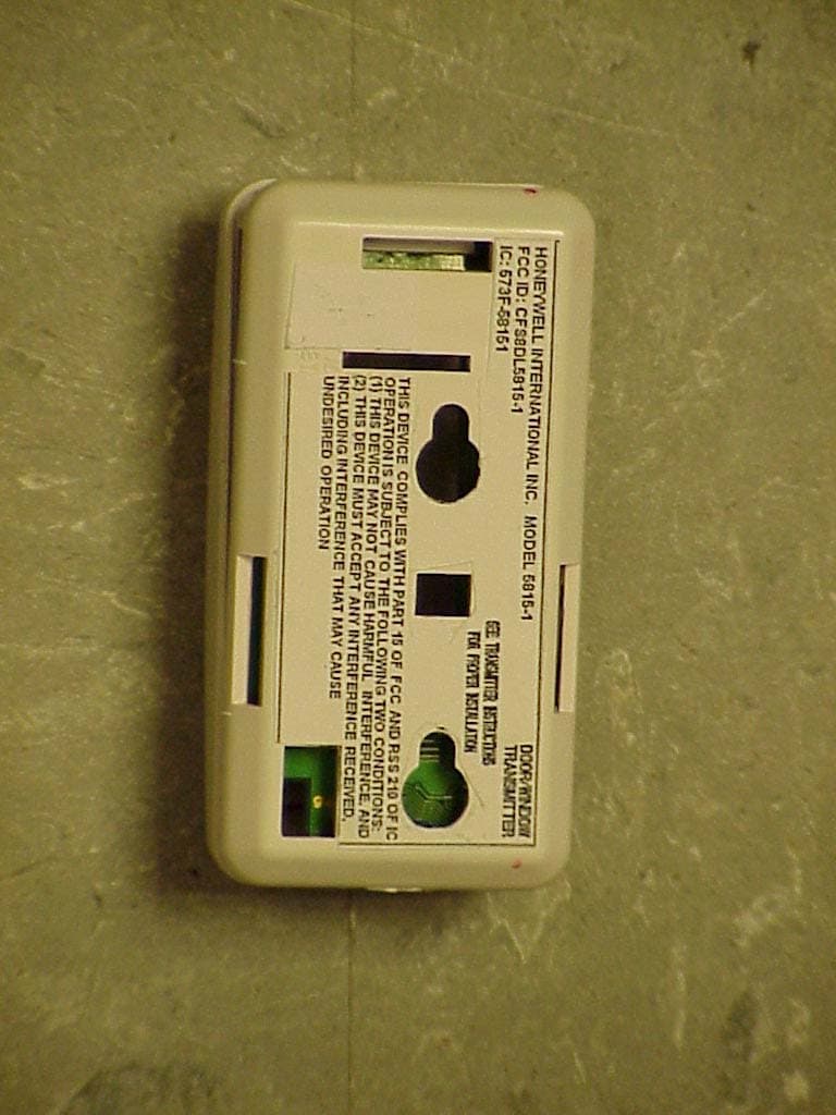 Door/Window Security Transmitter - FCC ID CFS8DL5815-1 - Ademco Inc. (1)
