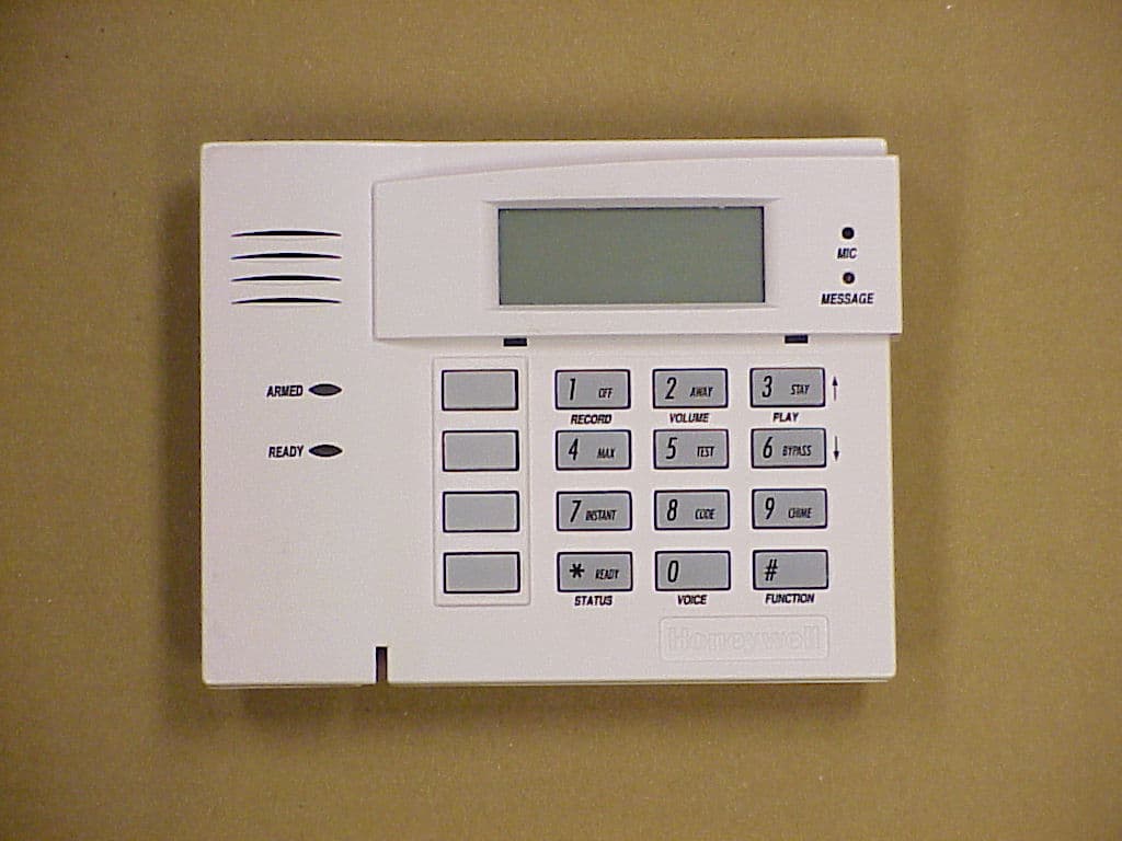 Security Transceiver - FCC ID CFS8DL5828V - Ademco Inc. (2)