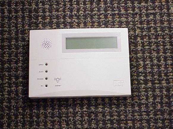 Touchpad with Prox Reader - FCC ID CFS8DL6160VPADT2 - Ademco Inc. (2)
