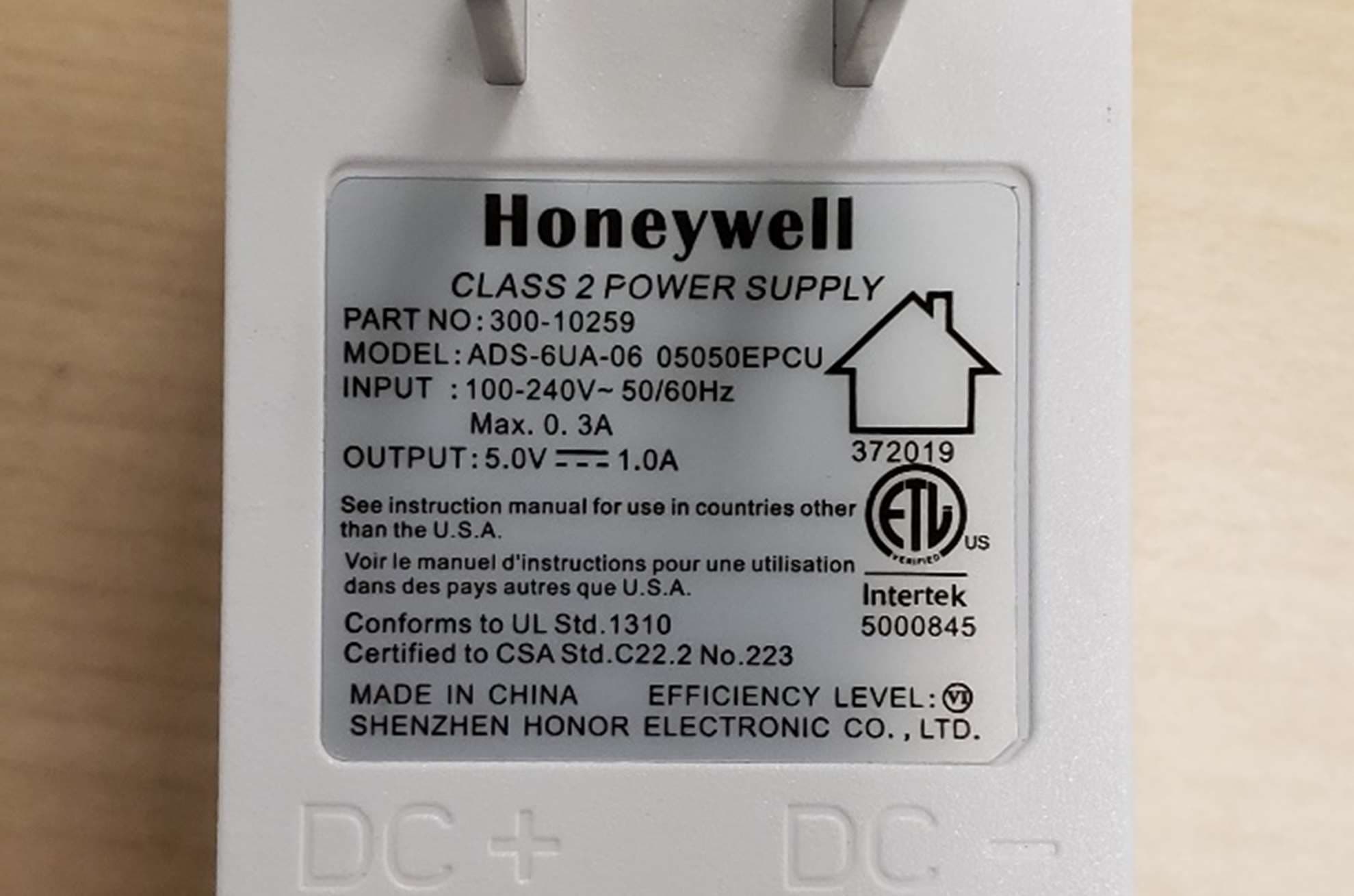 Wireless Repeater - FCC ID CFS8DL6RPTA - Ademco Inc.
