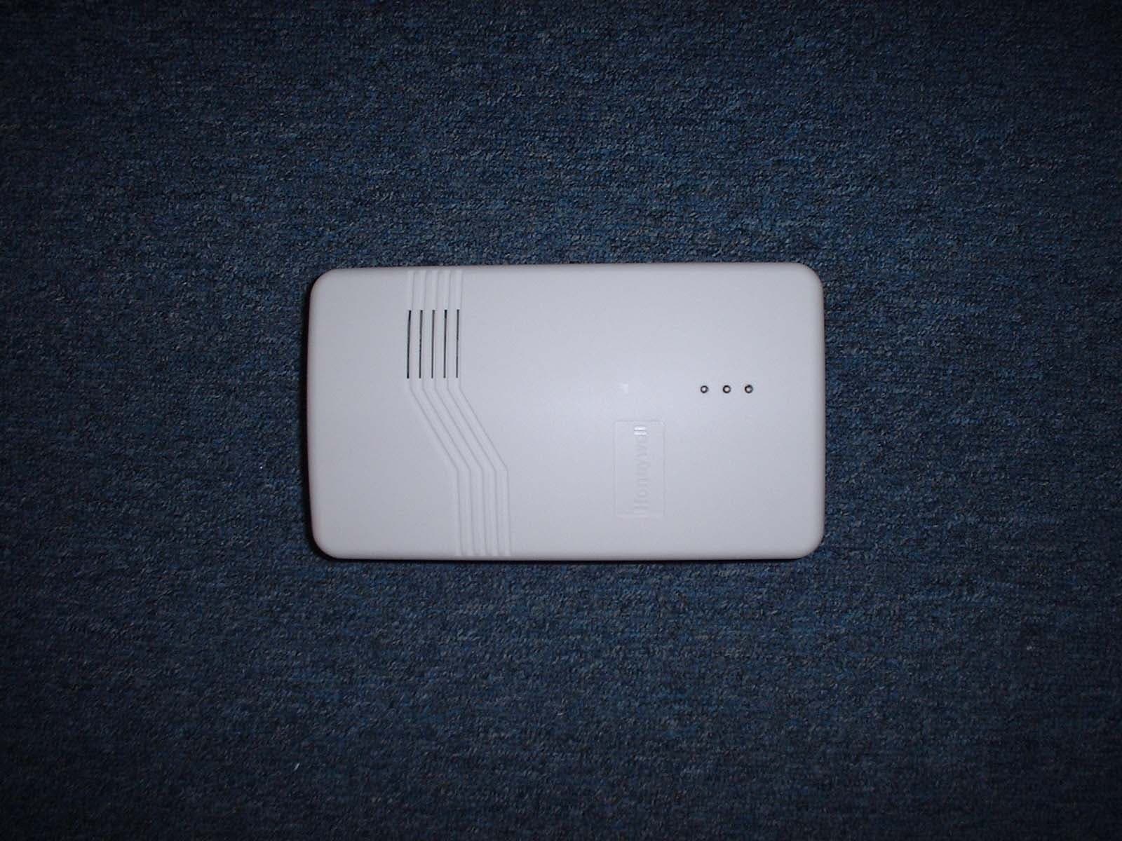 Remote alarm system accessory - FCC ID CFS8DLLXL1000 - Ademco Inc.